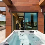 Remi Mit 2 Whirlpools Und Meerblick فيلة