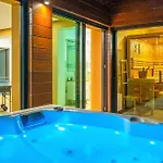 Remi Mit 2 Whirlpools Und Meerblick بريمونتيرا