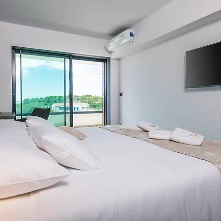 Remi Mit 2 Whirlpools Und Meerblick