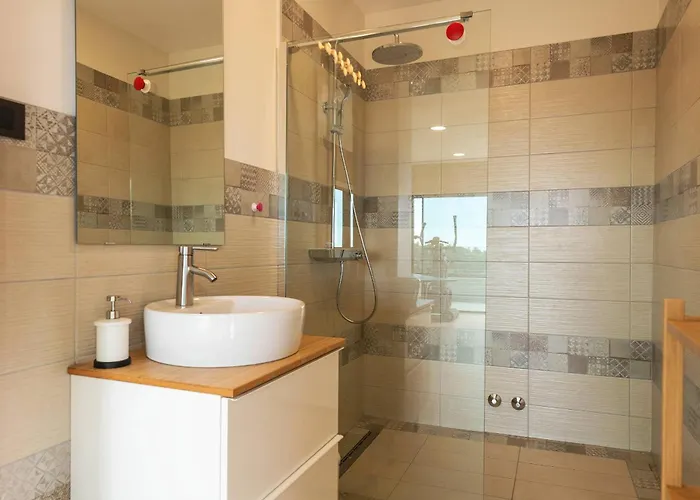 Remi Mit 2 Whirlpools Und Meerblick 빌라 *