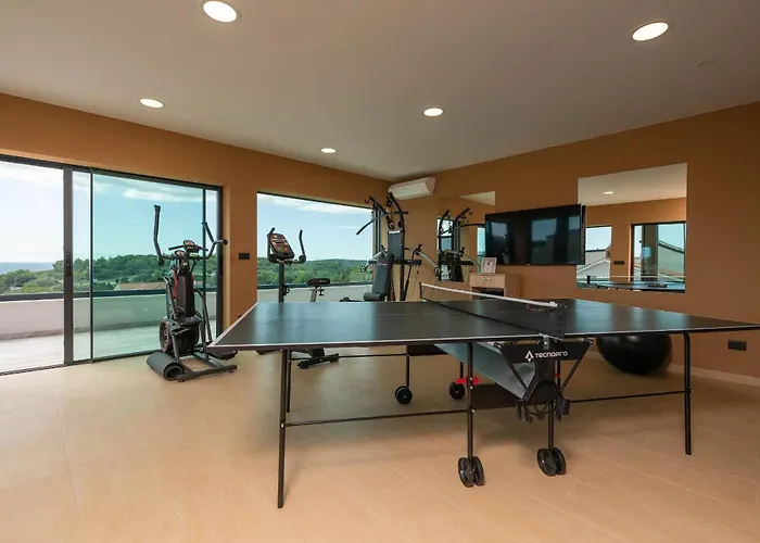 Remi Mit 2 Whirlpools Und Meerblick *