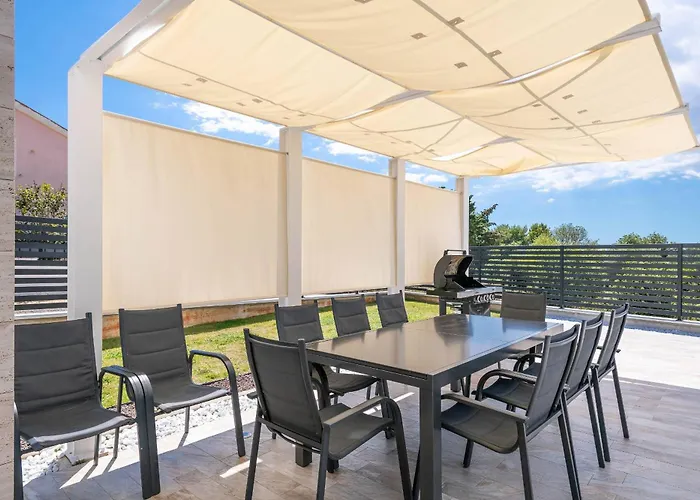 Remi Mit 2 Whirlpools Und Meerblick 빌라